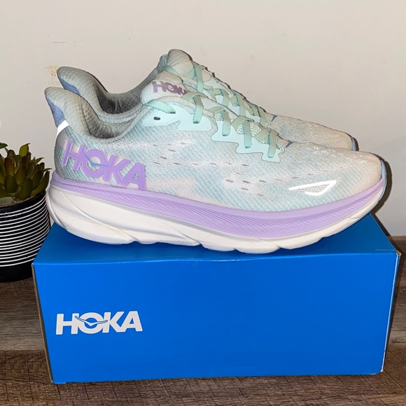 Hoka Shoes - Hoka One One Clifton 9 Athletic Shoes Green Sunlit Ocean/Lilac Mist Size 10.5B
